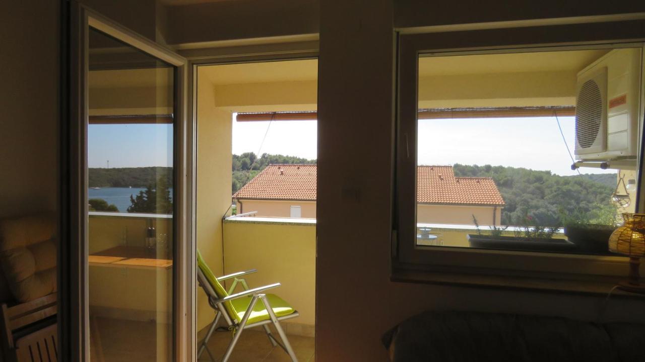 Outdoor Apartment Lina Banjole Exterior photo